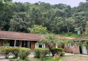 Foto 1 de Fazenda/Sítio com 4 Quartos à venda, 743m² em Itapema, Guararema