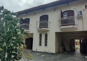 Foto 1 de Casa de Condomínio com 4 Quartos à venda, 355m² em Barra da Tijuca, Rio de Janeiro