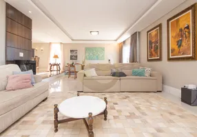 Foto 1 de Casa com 3 Quartos à venda, 362m² em Boa Vista, Curitiba