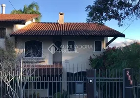 Foto 1 de Casa de Condomínio com 3 Quartos à venda, 326m² em Cristal, Porto Alegre
