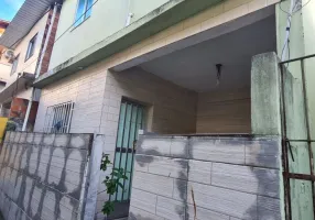 Foto 1 de Casa de Condomínio com 2 Quartos à venda, 100m² em da Luz, Nova Iguaçu