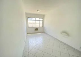 Foto 1 de Kitnet com 1 Quarto à venda, 34m² em Copacabana, Rio de Janeiro