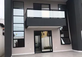 Foto 1 de Casa com 4 Quartos à venda, 164m² em Cajazeiras, Fortaleza