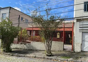 Foto 1 de Casa com 3 Quartos à venda, 350m² em Moneró, Rio de Janeiro