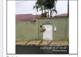 Foto 1 de Casa com 3 Quartos à venda, 206m² em Centro, Pirassununga