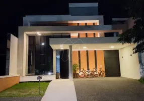 Foto 1 de Casa de Condomínio com 3 Quartos à venda, 229m² em Residencial Village Damha, Araraquara