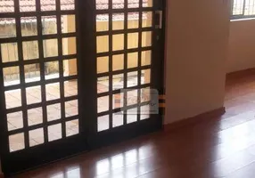 Foto 1 de Casa com 3 Quartos à venda, 150m² em Vila Renato, São Paulo