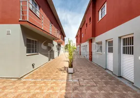 Foto 1 de Casa de Condomínio com 2 Quartos à venda, 90m² em Cupecê, São Paulo