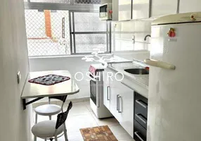 Foto 1 de Apartamento com 1 Quarto à venda, 50m² em Jardim Las Palmas, Guarujá