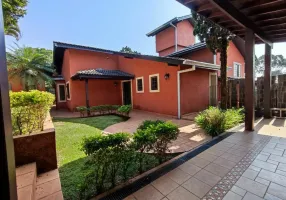 Foto 1 de Casa de Condomínio com 4 Quartos à venda, 268m² em Granja Viana, Carapicuíba