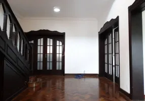 Foto 1 de Casa com 5 Quartos para alugar, 850m² em Jardins, São Paulo