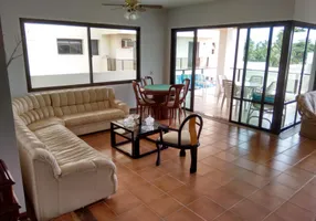 Foto 1 de Apartamento com 4 Quartos para alugar, 220m² em Loteamento Joao Batista Juliao, Guarujá