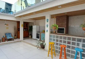 Foto 1 de Casa com 3 Quartos à venda, 292m² em Freguesia- Jacarepaguá, Rio de Janeiro