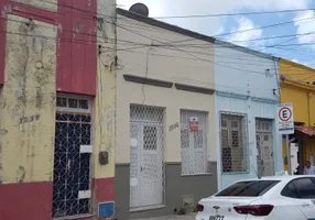 Foto 1 de Casa com 4 Quartos para alugar, 170m² em Centro, Fortaleza