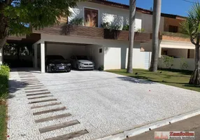 Foto 1 de Casa de Condomínio com 4 Quartos à venda, 400m² em Alphaville, Santana de Parnaíba