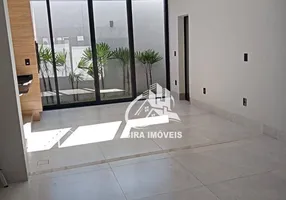 Foto 1 de Casa com 3 Quartos à venda, 155m² em Parque das Laranjeiras, Uberaba