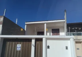 Foto 1 de Casa com 4 Quartos para alugar, 193m² em Cajazeiras, Fortaleza