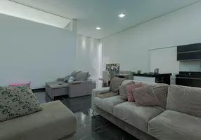 Foto 1 de Casa com 4 Quartos à venda, 280m² em Estância Silveira, Contagem