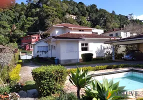 Foto 1 de Casa com 5 Quartos à venda, 220m² em Quarteirão Ingelhein, Petrópolis