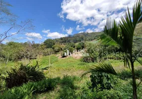 Foto 1 de Fazenda/Sítio com 2 Quartos à venda, 22000m² em Amparo, Nova Friburgo