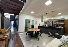 Foto 1 de Casa com 4 Quartos à venda, 150m² em Residencial Ayrton Senna, Anápolis
