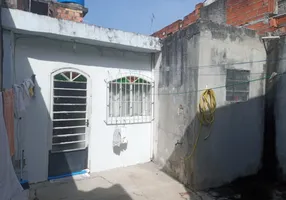 Foto 1 de Casa com 3 Quartos para alugar, 270m² em Cidade Líder, São Paulo