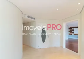 Foto 1 de Cobertura com 4 Quartos à venda, 700m² em Moema, São Paulo