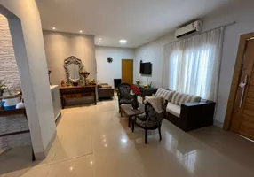 Foto 1 de Casa com 3 Quartos à venda, 180m² em CPA III, Cuiabá