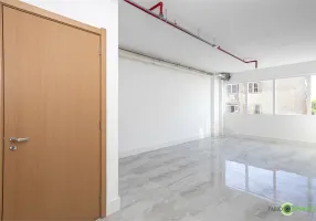 Foto 1 de Sala Comercial à venda, 31m² em Santana, Porto Alegre