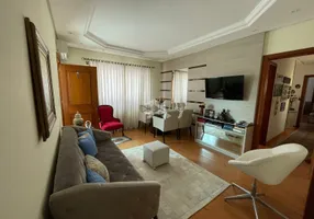 Foto 1 de Apartamento com 2 Quartos à venda, 89m² em Menino Deus, Porto Alegre