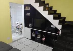 Foto 1 de Casa com 2 Quartos à venda, 54m² em Santa Maria, Osasco