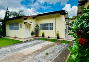 Foto 1 de Casa com 3 Quartos para venda ou aluguel, 180m² em Chacara Vale do Rio Cotia, Carapicuíba