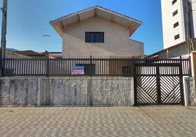 Foto 1 de Sobrado com 3 Quartos à venda, 205m² em Solemar, Praia Grande