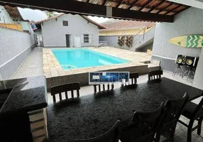 Foto 1 de Casa com 4 Quartos para venda ou aluguel, 362m² em Vila Tupi, Praia Grande