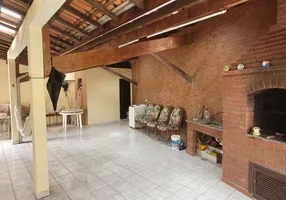 Foto 1 de Casa com 3 Quartos à venda, 210m² em Balneário Gaivotas, Itanhaém