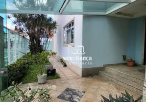 Foto 1 de Casa com 4 Quartos à venda, 400m² em Praia da Costa, Vila Velha