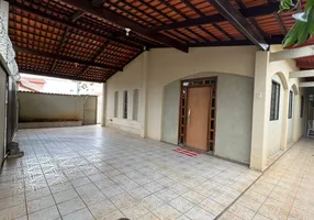 Foto 1 de Casa com 4 Quartos à venda, 532m² em Jardim América, Goiânia