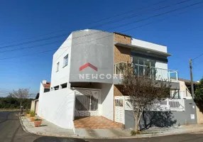 Foto 1 de Casa com 3 Quartos à venda, 220m² em Ipiranga, Avaré