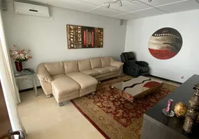 Foto 1 de Casa de Condomínio com 4 Quartos à venda, 400m² em Residencial Granville, Goiânia
