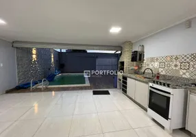 Foto 1 de Sobrado com 4 Quartos à venda, 490m² em Setor Crimeia Oeste, Goiânia