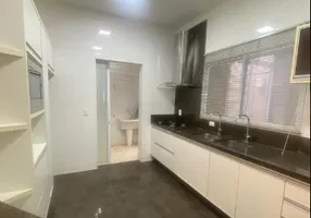 Foto 1 de Casa com 3 Quartos à venda, 170m² em Jardim Pedroso, Mauá