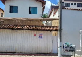 Foto 1 de Casa com 2 Quartos para alugar, 70m² em Itapoã, Belo Horizonte