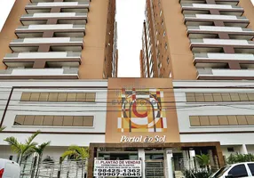 Foto 1 de Apartamento com 2 Quartos à venda, 77m² em Barreiros, São José