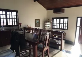 Foto 1 de Casa com 4 Quartos à venda, 210m² em Castelo, Belo Horizonte