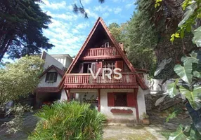 Foto 1 de Casa com 3 Quartos à venda, 137m² em Cascata dos Amores, Teresópolis