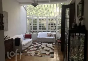 Foto 1 de Casa com 4 Quartos à venda, 320m² em Gávea, Rio de Janeiro