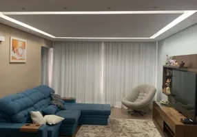 Foto 1 de Apartamento com 2 Quartos à venda, 105m² em Marapé, Santos