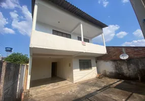 Foto 1 de Casa com 3 Quartos à venda, 300m² em Vila Finsocial, Goiânia