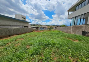 Foto 1 de Lote/Terreno à venda, 608m² em Jardins Italia, Goiânia