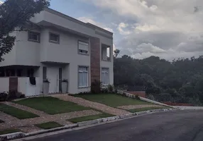 Foto 1 de Sobrado com 3 Quartos à venda, 375m² em Fazenda Santana, Valinhos